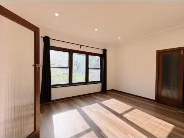 Deal! 50 Princes Street, Ryde House for rent Listed by Scarle.