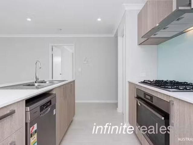 Just in! 50 Tasman Crescent, Mandogalup, WA 6167