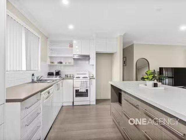 Deal! 51 Reserve Road, Basin View, NSW 2540