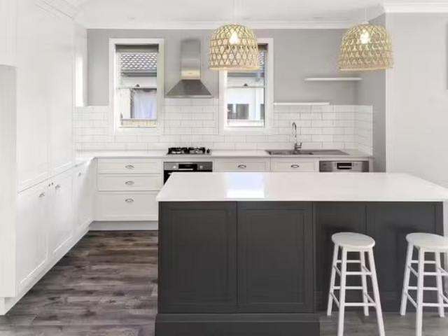 Cheap 51B Bateau Bay Road, Bateau Bay House for rent Listed b.