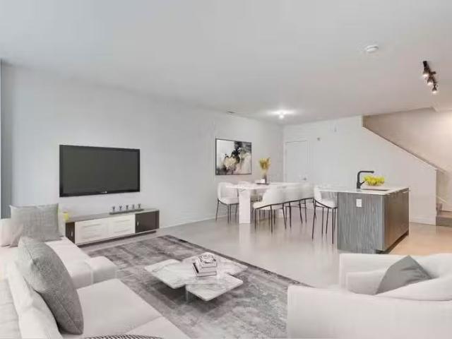 Cheap 52601088 1907 Rue Suzanne Coallier