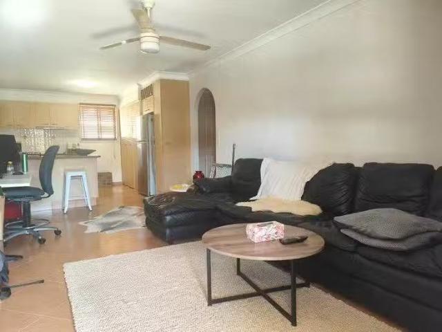 Deal! 5/20 Duet Drive, Mermaid Waters, QLD 4218