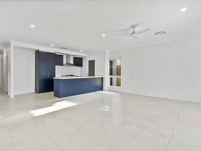 Just in! 52 Loupos Street, Pallara, QLD 4110