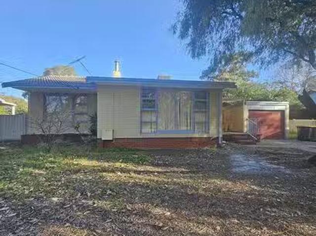 Cheap 52 Lilian Avenue, Armadale, WA 6112