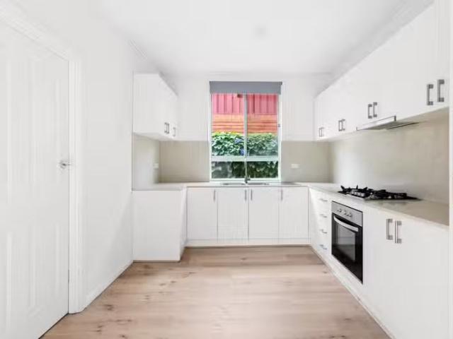 New 52 Raleigh Street, Footscray VIC 3011