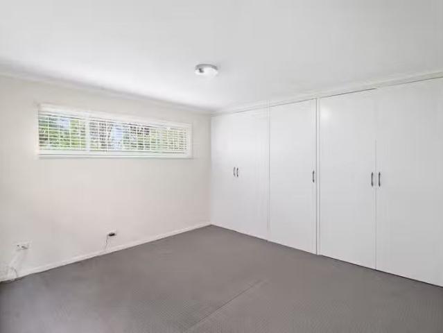 Nice 53 Burns Parade, Chapel Hill QLD 4069