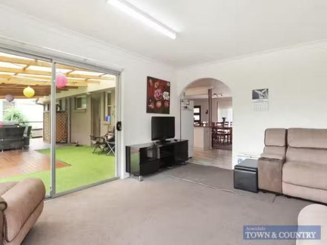 For Rent! 53 Kentucky Street, ARMIDALE House for rent Listed.