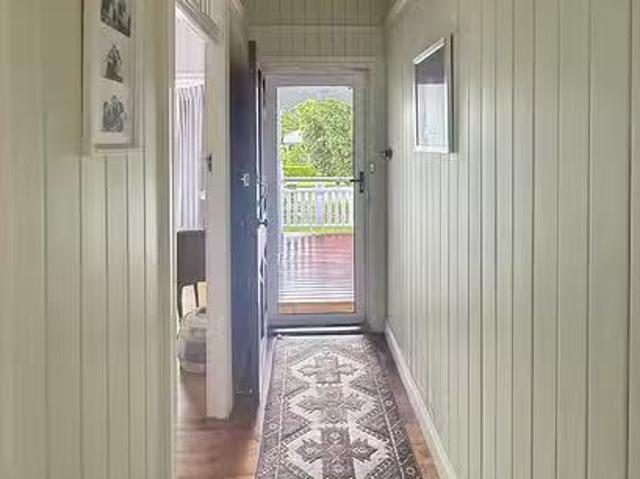 Rental! 53 Lusitania Street, Newtown, QLD 4305