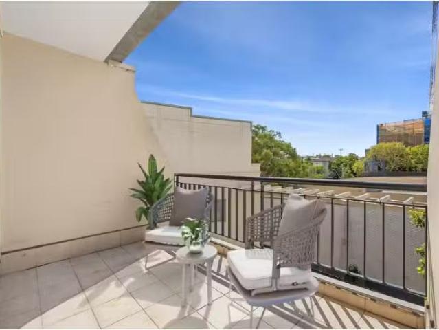 Unique 54/19A Young Street, Neutral Bay Apartment for rent Li.