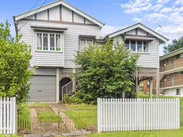 Deal! 54 Fifth Avenue, Kedron, QLD 4031