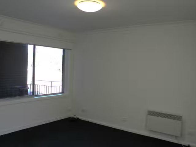 Unique 5/56 Lennox Street, Moonee Ponds VIC 3039