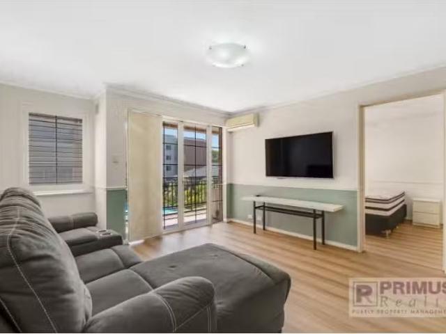 Nice 55/123 Wellington Street, Perth Apartment for rent Liste.