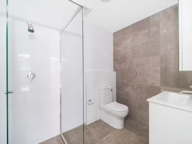 Cheap 5/5 Stoke Street, Schofields Apartment for rent Listed.