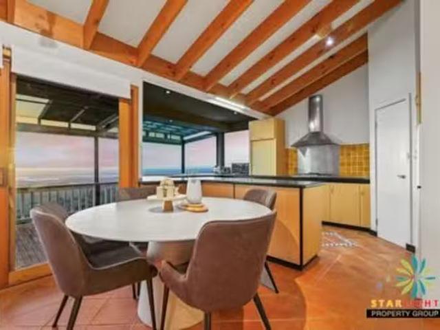 Cozy 56 Lascelles Parade, Gooseberry Hill, WA 6076