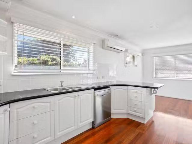 Unique 56 Yabba Street, Ascot, QLD 4007