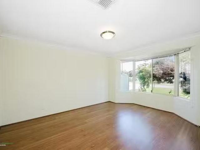 Rental! 58 Grand Ocean Boulevard, Port Kennedy, WA 6172