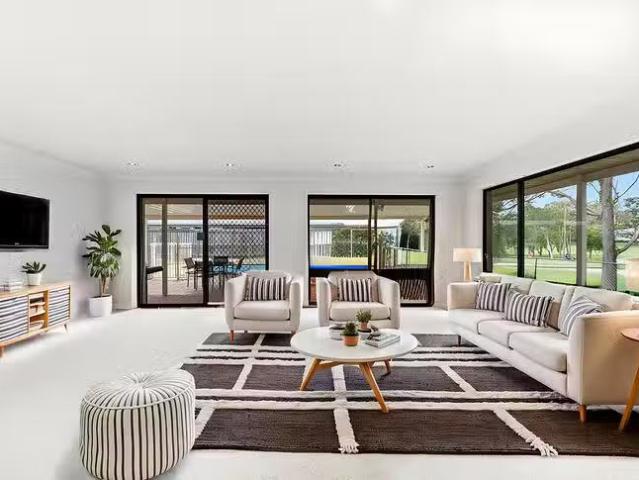 Cozy 58 Peter Thomson Drive, Parkwood, QLD 4214