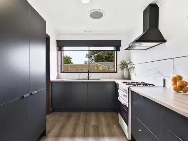 For Rent! 5/9 Percy Street, Mitcham, VIC 3132