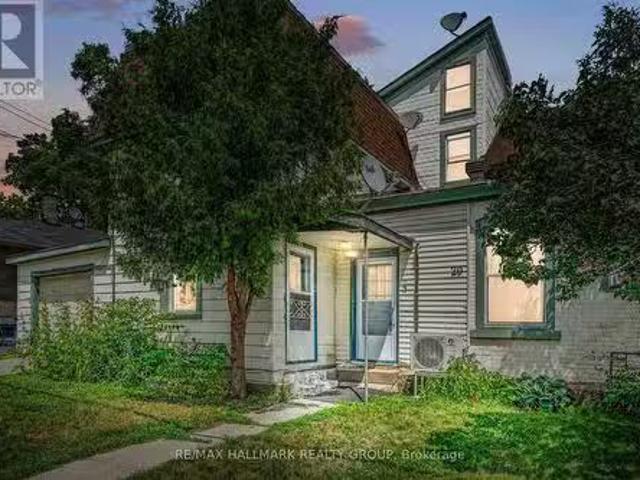 New 5 20 Russell Street W, Smiths Falls, ON, K7A 1N9 house.