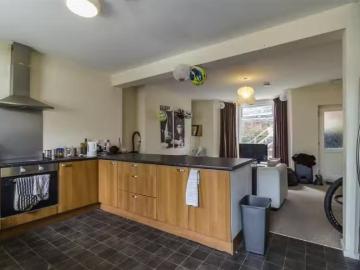 House for rent in Burhill