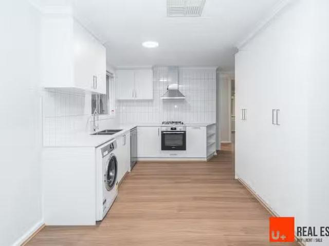 Charming 5 Belbin Place, Macquarie, ACT 2614