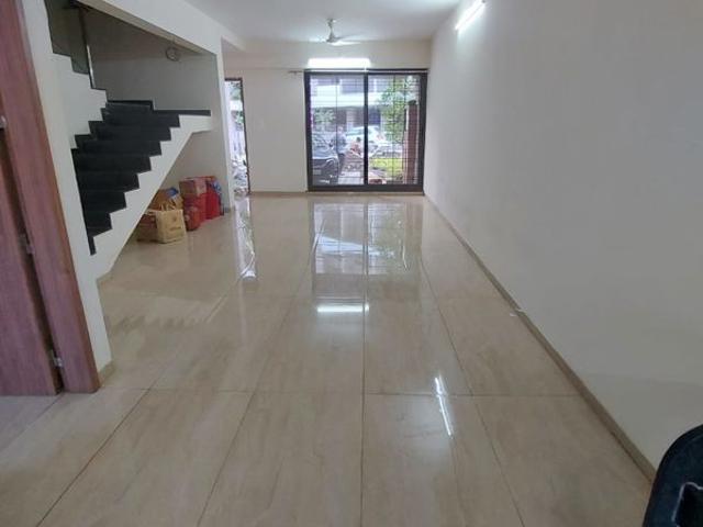 Rental | 5 BHK + 2000 Sq.Ft. Apartment in Mantra Montana Phase 6