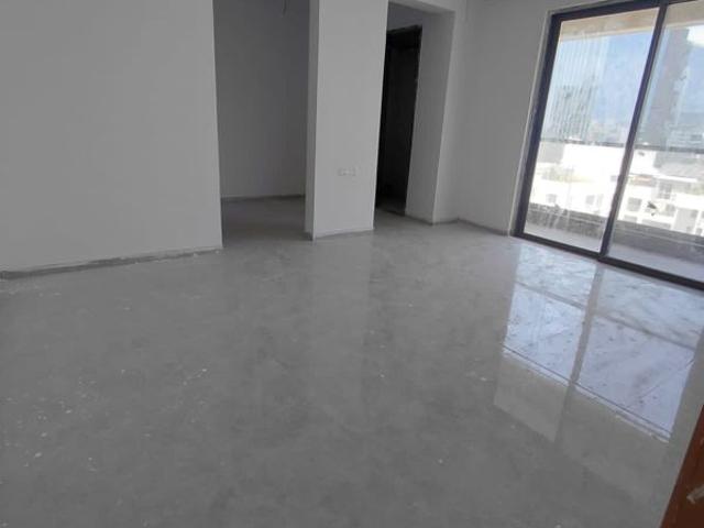 Rental | 5 BHK + 2200 Sq.Ft. Apartment in Goel Ganga Platinum