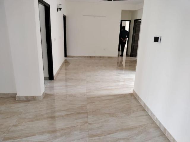 Rental | 5 BHK 2700 Sq.Ft. Apartment in Orris Aster Court Premier