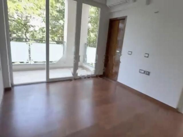 Rental | 5 BHK 3150 Sq.Ft. Apartment in Sushant Lok I