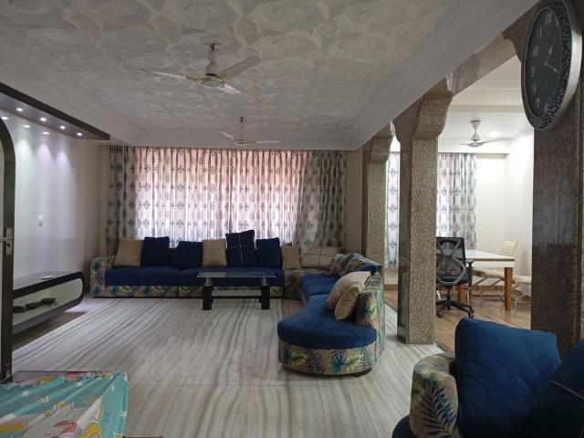 Rental | 5 BHK 3250 Sq.Ft. Villa in Chembur