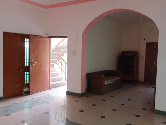 Rental | 5 BHK 3200 Sq.Ft. Villa in Gomti Nagar