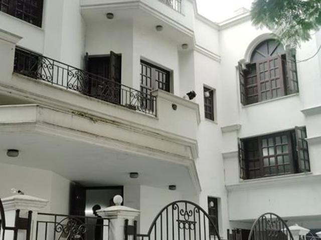 Rental | 5 BHK + 3500 Sq.Ft. Villa in Sarvodaya Enclave