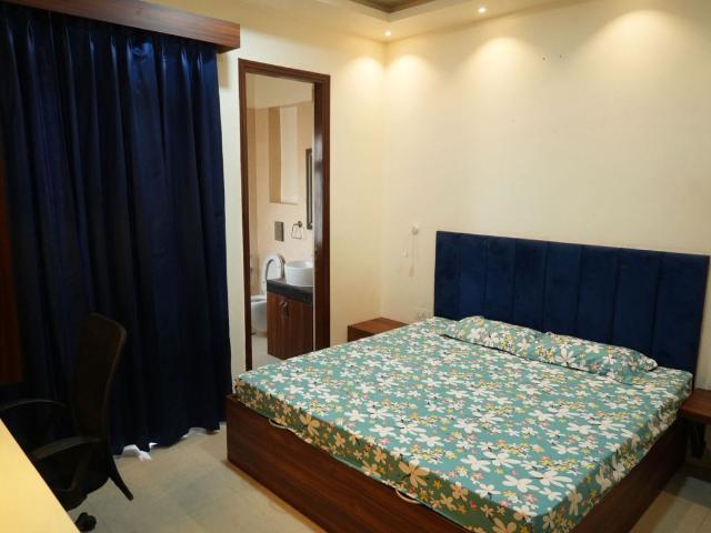 Rental | 5 BHK 3600 Sq.Ft. Apartment in Shalimar Garden Bay Heights
