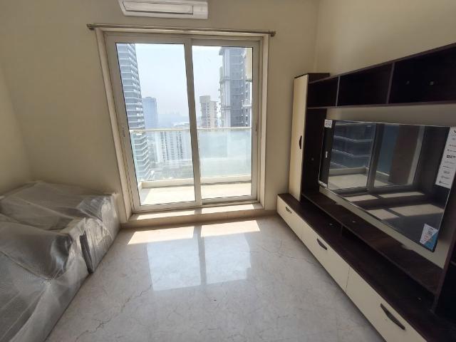 Rental | 5 BHK 4000 Sq.Ft. Penthouse in Galaxy Aura