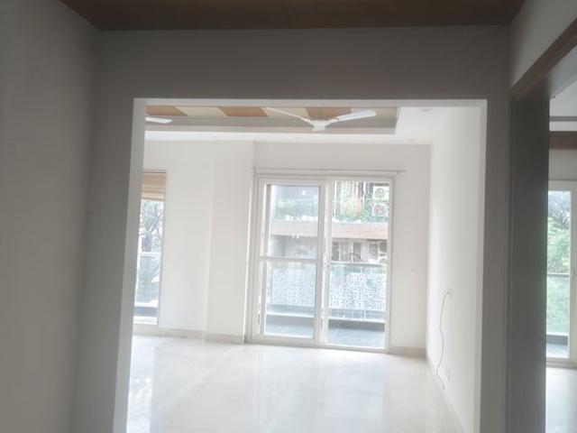 Rental | 5 BHK + 4675 Sq.Ft. Apartment in Pioneer Park Presidia