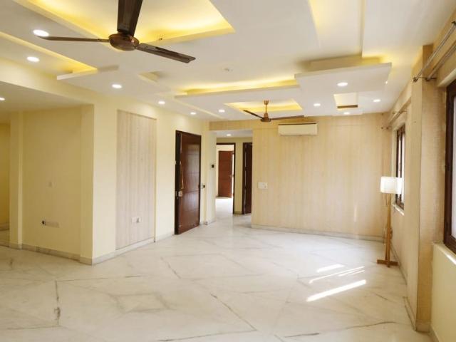 Rental | 5 BHK + 4800 Sq.Ft. Independent House in Sector 72