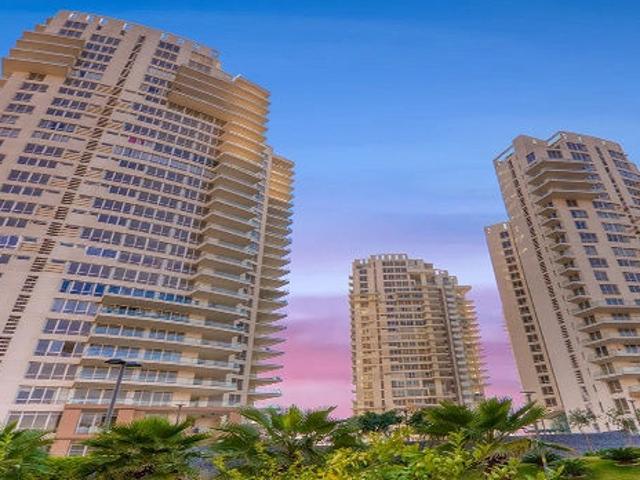 Rental | 5 BHK 4950 Sq.Ft. Apartment in Pioneer Park Presidia