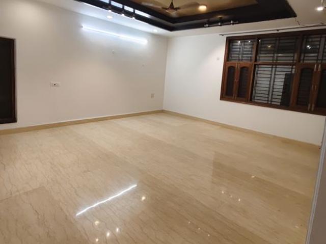 Rental | 5 BHK + 5000 Sq.Ft. Villa in Sector 50