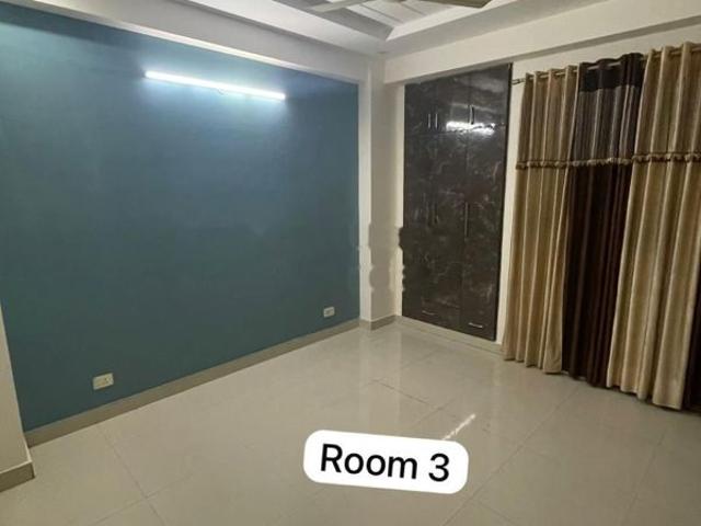 Rental | 5 BHK 5000 Sq.Ft. Apartment in Shakti the Sky Lark Apartment