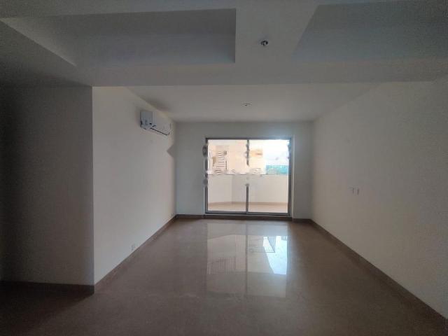 Rental | 5 BHK 5000 Sq.Ft. Apartment in Shakti the Sky Lark Apartment