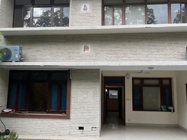 Rental | 5 BHK + 5800 Sq.Ft. Independent House in Golf Links
