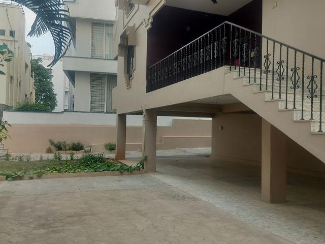 Rental | 5 BHK + 6000 Sq.Ft. Independent House in Banjara Hills