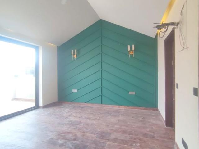 Rental | 5 BHK + 8073 Sq.Ft. Villa in Unitech Opulence