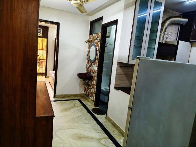 Rental | 5 BHK 867 Sq.Ft. Apartment in Sunder Nagar