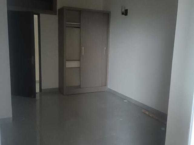 Rental | 5 BHK + Extra Room 5600 Sq.Ft. Apartment in Mahagun Mirabella