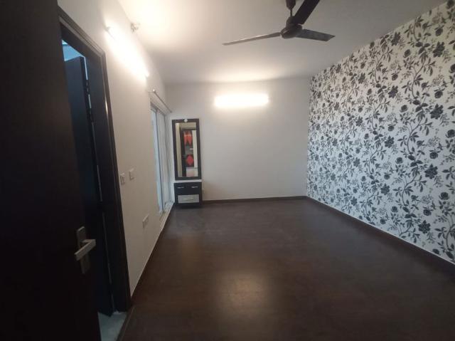 Rental | 5 BHK + Servant Room,Extra Room 2715 Sq.Ft. Apartment in Elite Golf Green