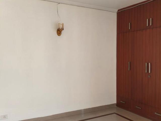 Rental | 5 BHK + Servant Room,Study Room 3757 Sq.Ft. Apartment in Sector 49