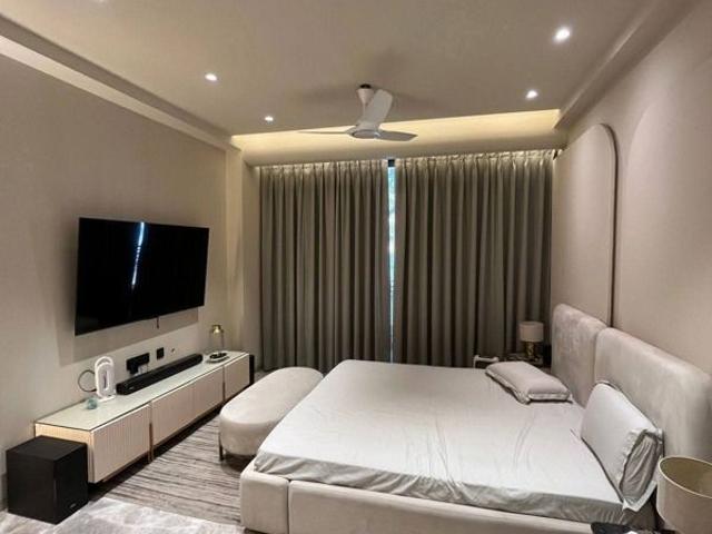 Rental | 5 BHK + Servant Room,Study Room,Extra Room 7700 Sq.Ft. Apartment in ATS Tourmaline