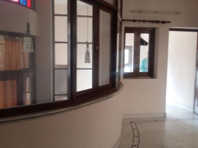 Rental | 5 BHK + Servant Room 250 Sq.Mt. Villa in Stellar 135