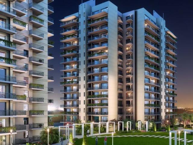 Rental | 5 BHK + Servant Room 3300 Sq.Ft. Apartment in RPS Auria